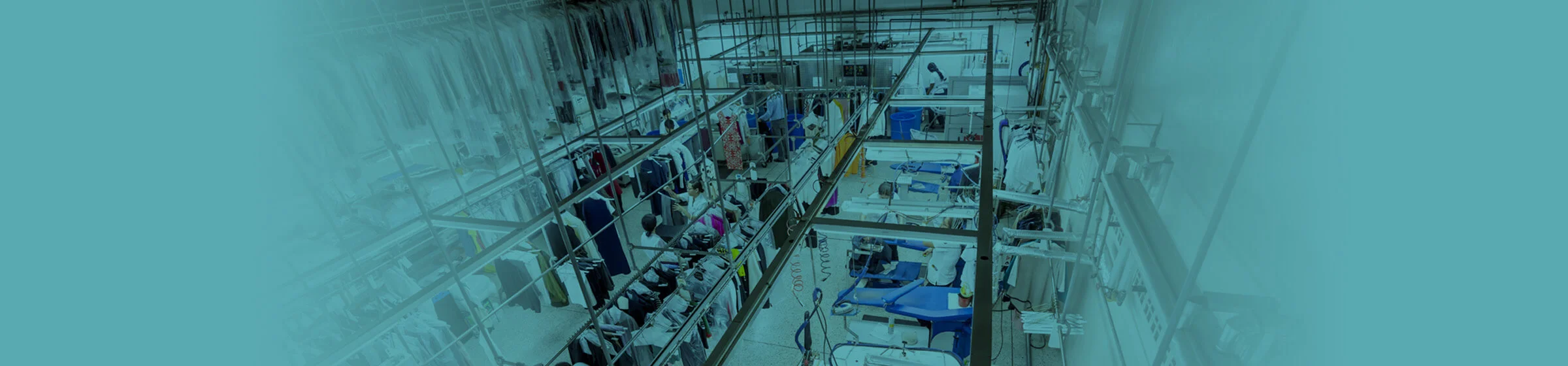 Lightweight, adaptable, 360º rotation, 120º oscillation for key industries worldwide.